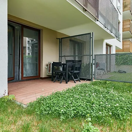 Swistackiego With Free Garage By Renters Apartment Wroclaw