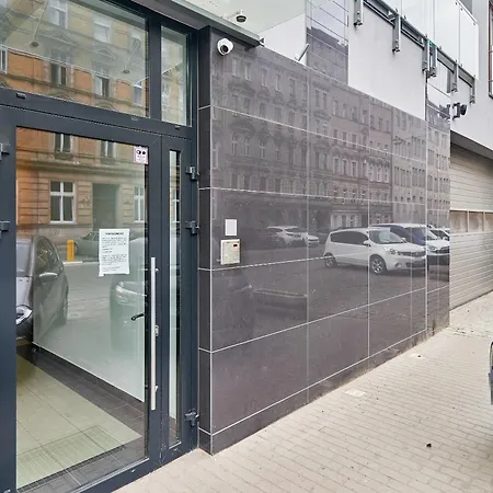 Swistackiego With Free Garage By Renters * Wrocław