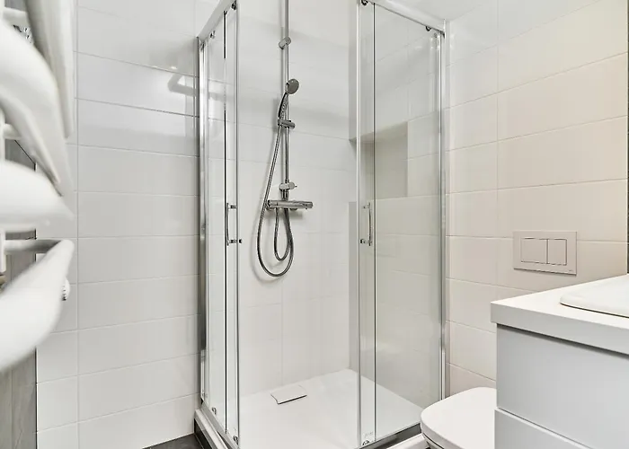 Swistackiego With Free Garage By Renters Lejlighed Wrocław